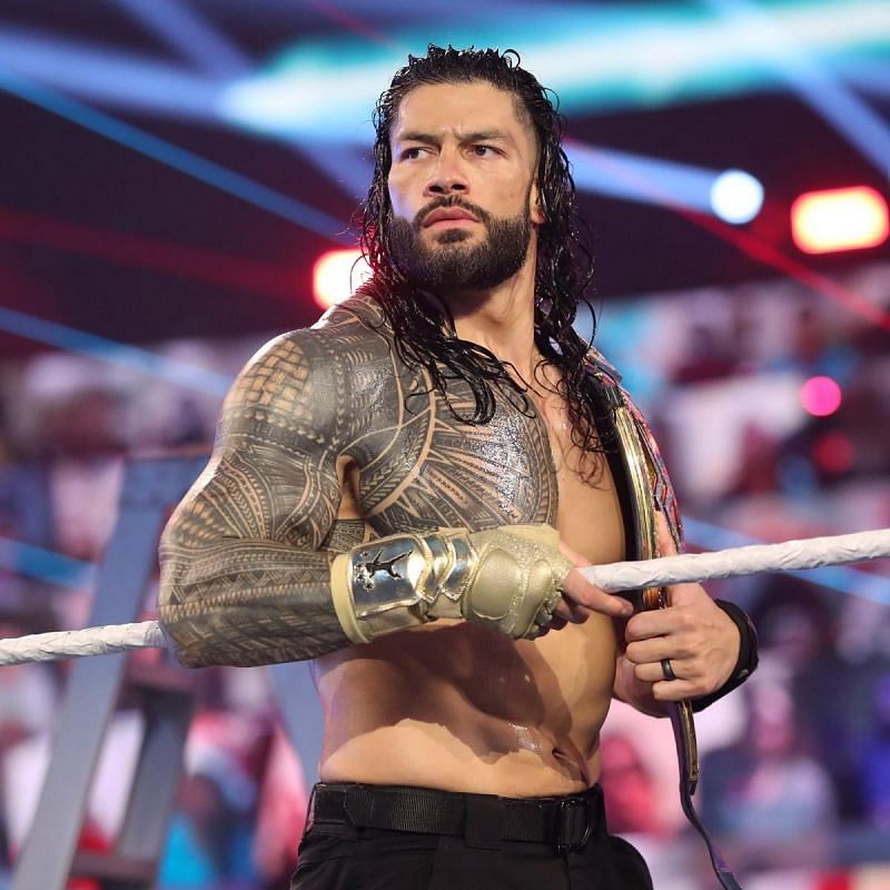 WWE यूनिवर्सल चैंपियन रोमन रेंस